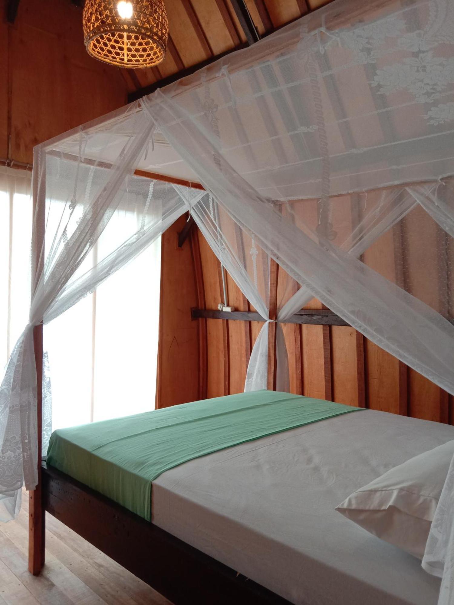 Jungle House - Surf & Stay Pulukan Esterno foto