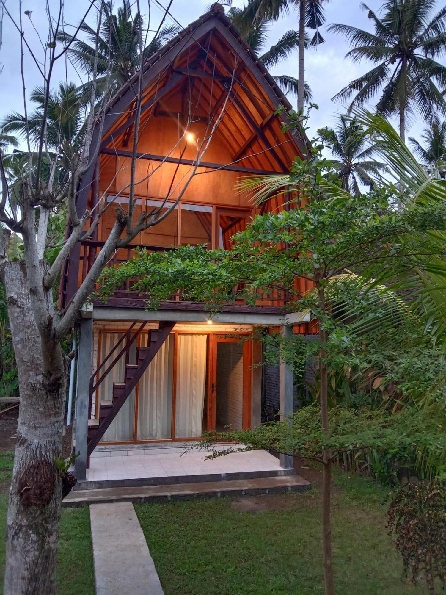 Jungle House - Surf & Stay Pulukan Esterno foto